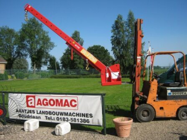 Telescopische hijsjip - Mini crane: picture 1 Telescopische hijsjip - Mini crane: picture 1