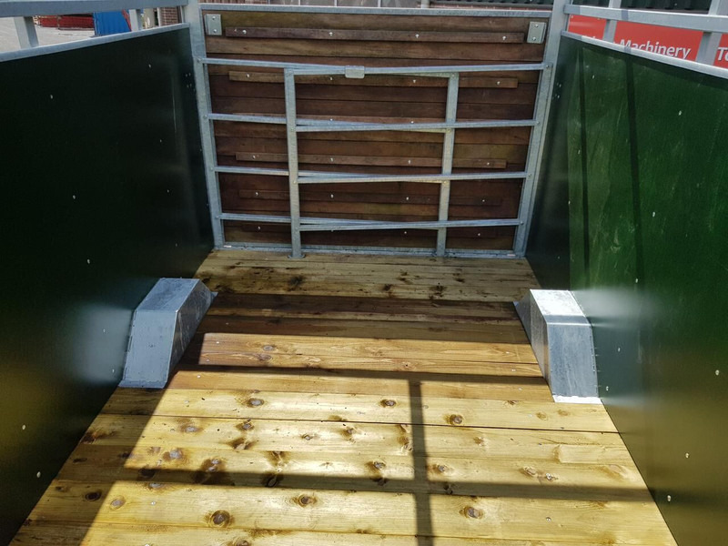 Veewagen 4 meter - Farm trailer: picture 5 Veewagen 4 meter - Farm trailer: picture 5