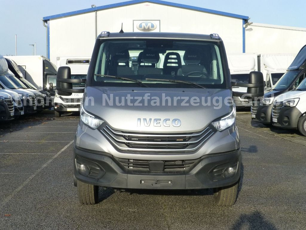 Iveco DAILY 70C18 DoKa Schiebeplateau Luftfed Navi Iveco DAILY 70C18 DoKa Schiebeplateau Luftfed Navi - Tow truck, Van: picture 4 Iveco DAILY 70C18 DoKa Schiebeplateau Luftfed Navi Iveco DAILY 70C18 DoKa Schiebeplateau Luftfed Navi - Tow truck, Van: picture 4