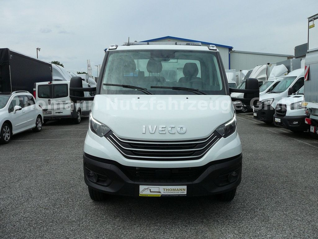 Iveco DAILY 70C18 Schiebeplateu Hubbrille Luftfed Navi Iveco DAILY 70C18 Schiebeplateu Hubbrille Luftfed Navi - Tow truck, Van: picture 4 Iveco DAILY 70C18 Schiebeplateu Hubbrille Luftfed Navi Iveco DAILY 70C18 Schiebeplateu Hubbrille Luftfed Navi - Tow truck, Van: picture 4