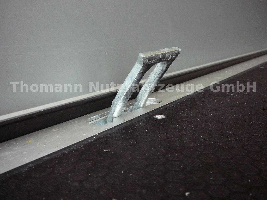 New Curtain side van Iveco Daily 70C18 Pritsche Plane LBW: picture 14