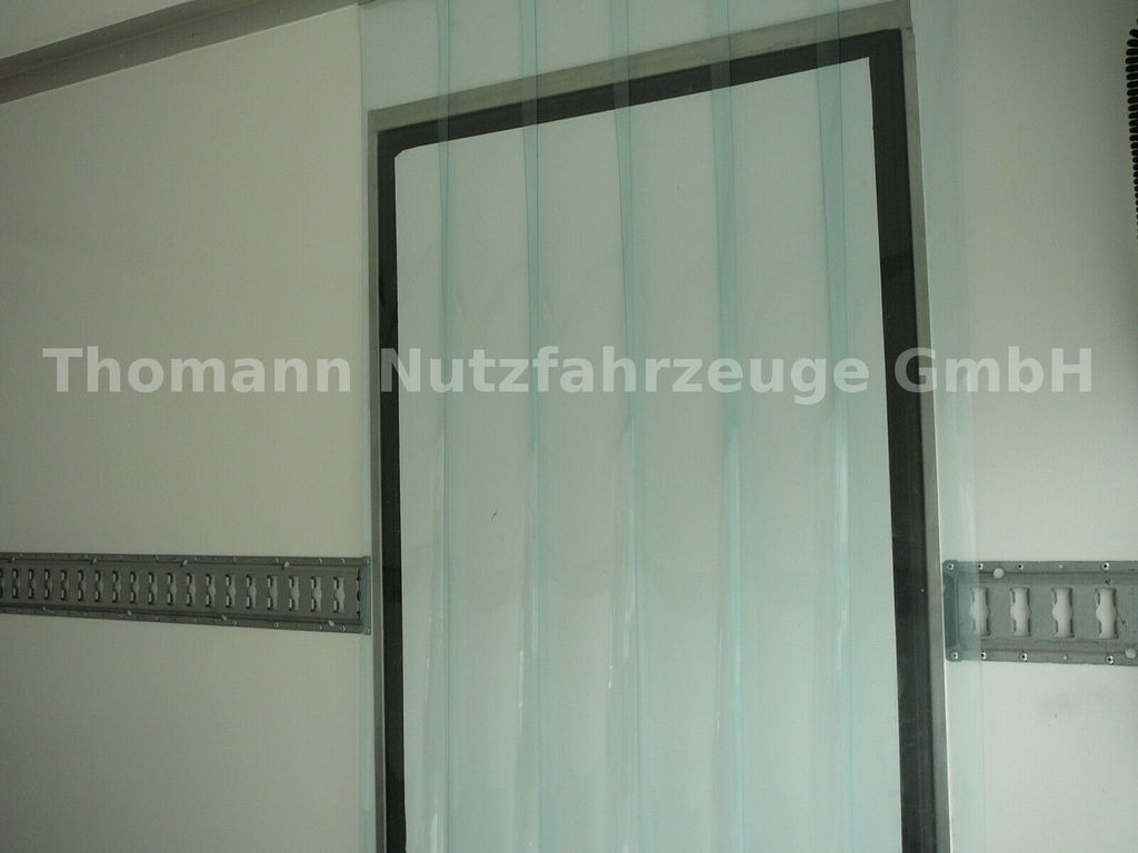 New Refrigerated van MAN TGE 3.180 Kühlkoffer Xarios 300 GH Ladebordwand: picture 13 New Refrigerated van MAN TGE 3.180 Kühlkoffer Xarios 300 GH Ladebordwand: picture 13