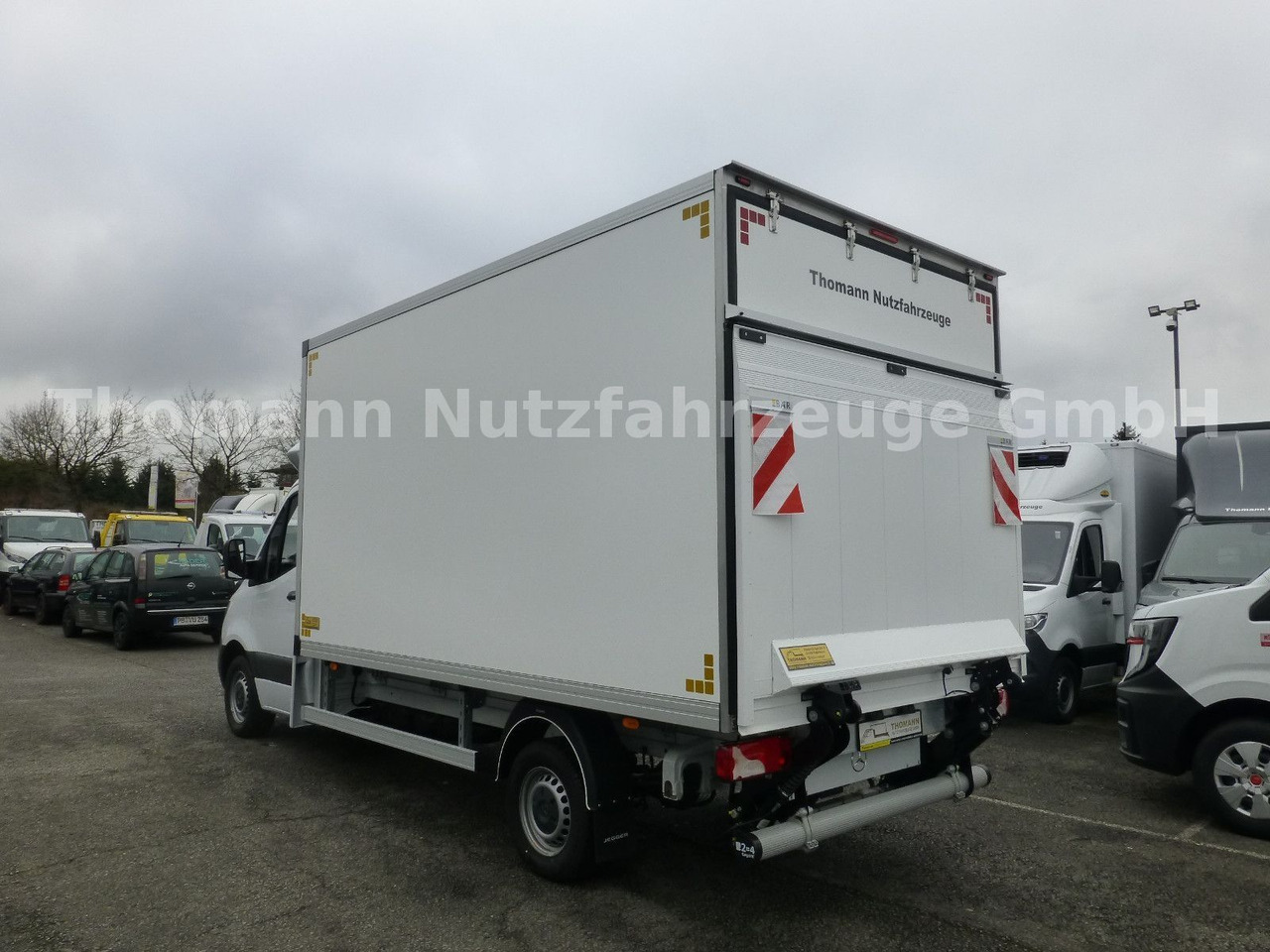 Mercedes-Benz Sprinter 317 CDI Kühlkoffer Xarios 300 LBW - Refrigerated van: picture 4 Mercedes-Benz Sprinter 317 CDI Kühlkoffer Xarios 300 LBW - Refrigerated van: picture 4