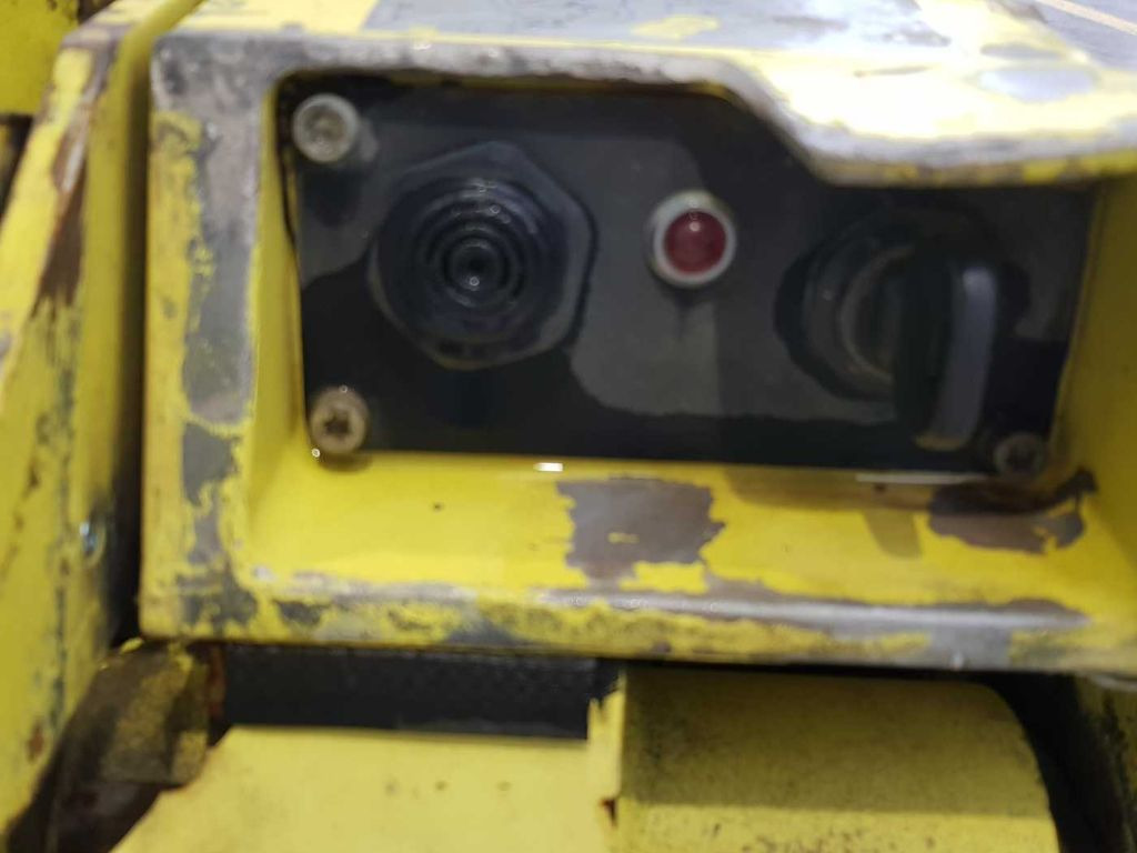 Vibratory plate Ammann APH 6530 Rüttelplatte / 539kg / 2018 / Diesel Ammann APH 6530 Rüttelplatte / 539kg / 2018 / Diesel: picture 7 Vibratory plate Ammann APH 6530 Rüttelplatte / 539kg / 2018 / Diesel Ammann APH 6530 Rüttelplatte / 539kg / 2018 / Diesel: picture 7