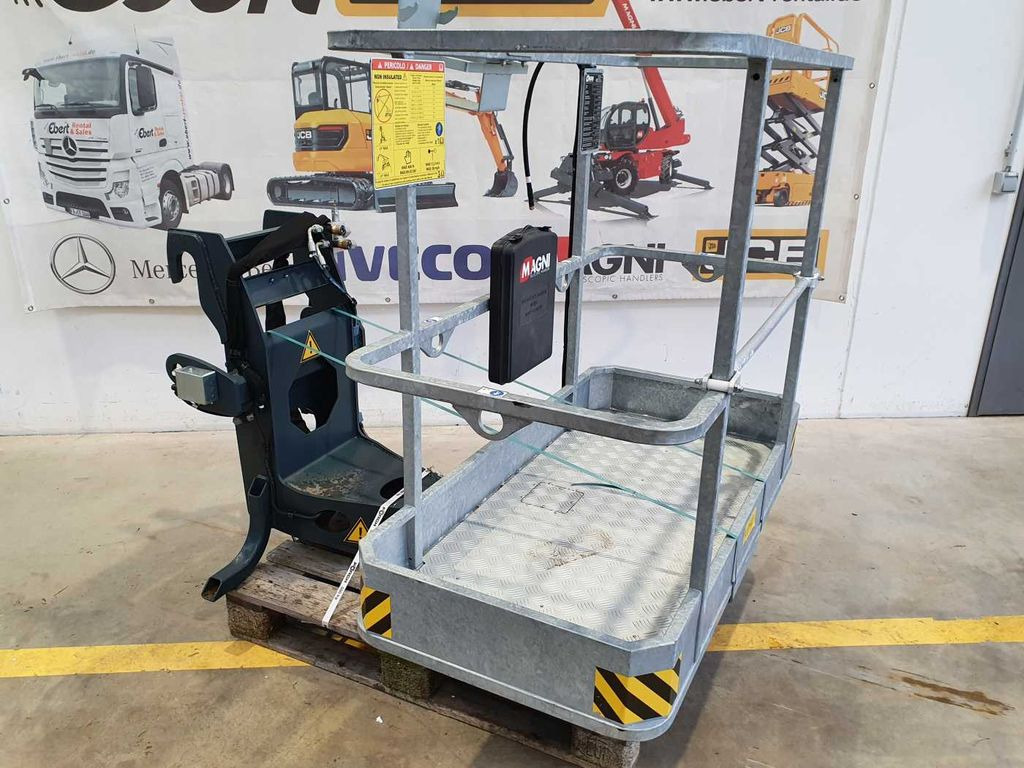Magni Arbeitskorb / Baumpflegekorb / drehbar NEU - Attachment for Construction machinery: picture 2 Magni Arbeitskorb / Baumpflegekorb / drehbar NEU - Attachment for Construction machinery: picture 2