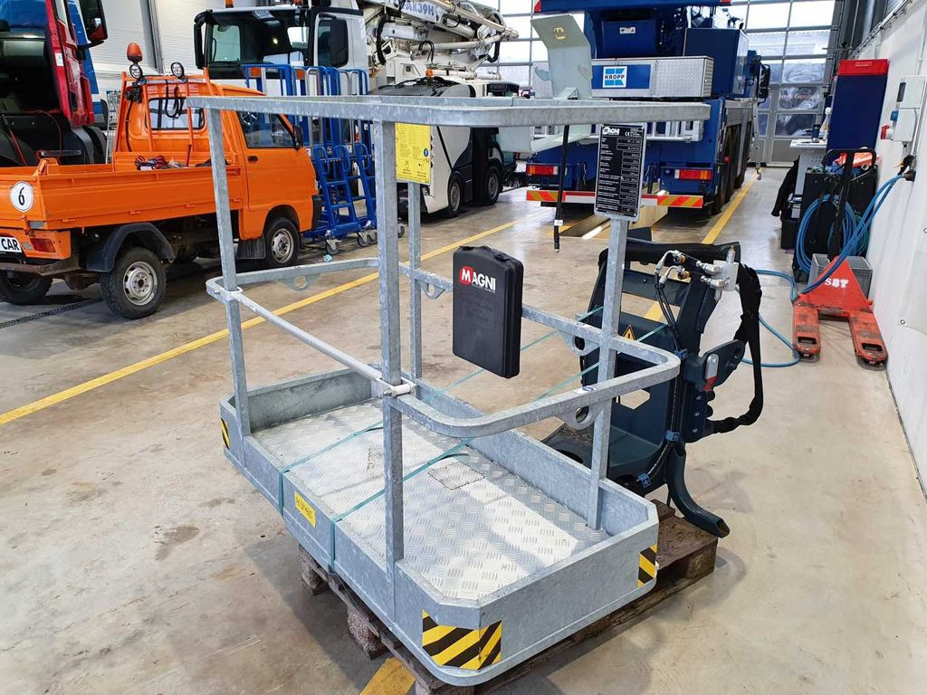 Magni Arbeitskorb / Baumpflegekorb / drehbar NEU - Attachment for Construction machinery: picture 5 Magni Arbeitskorb / Baumpflegekorb / drehbar NEU - Attachment for Construction machinery: picture 5