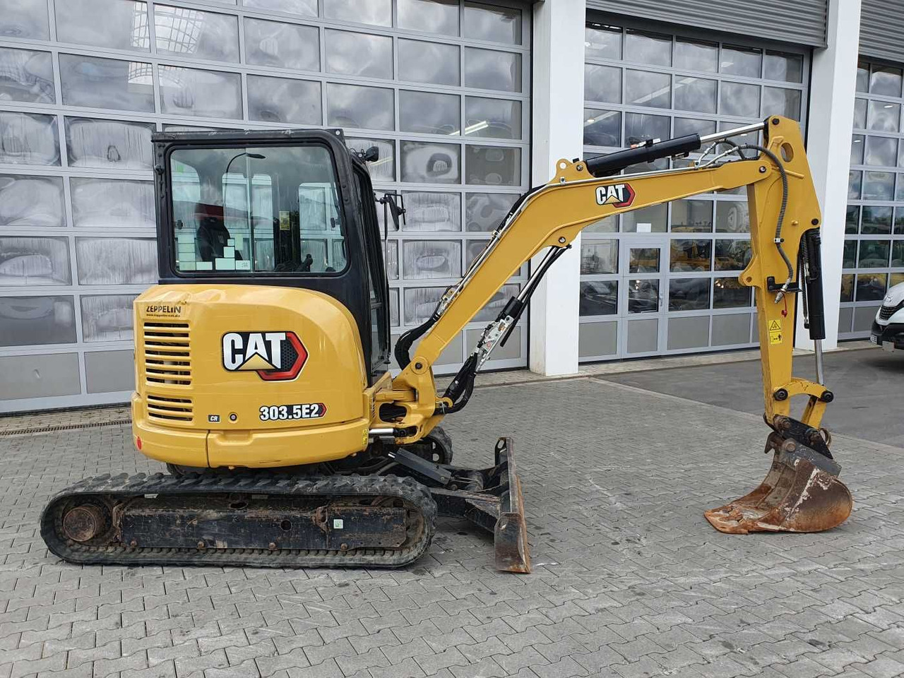 CAT 303.5E2CR / nur 2.107h! / 1x Tieflöffel / 2021 - Mini excavator: picture 2 CAT 303.5E2CR / nur 2.107h! / 1x Tieflöffel / 2021 - Mini excavator: picture 2