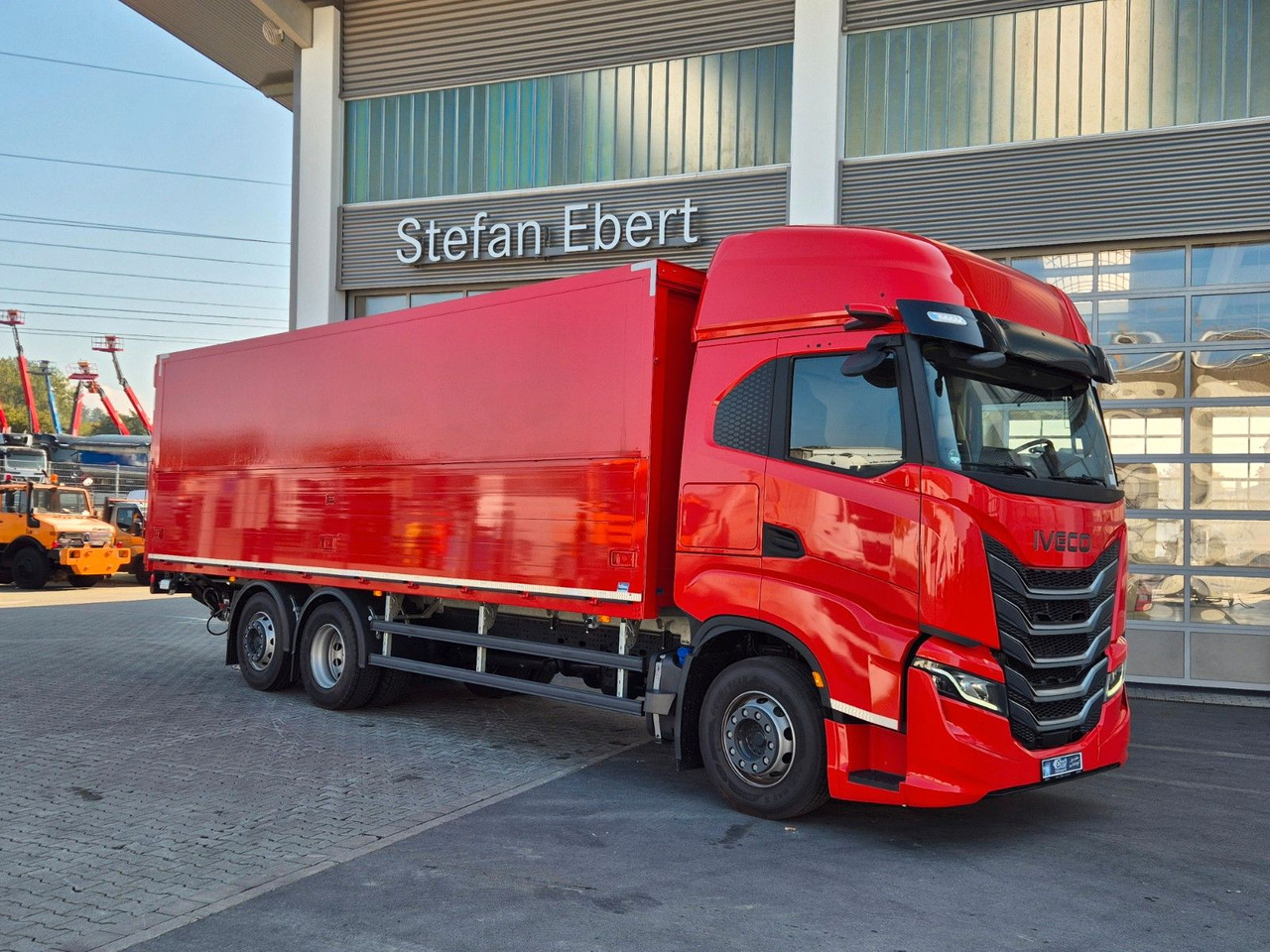 Iveco AS260S50Y/FS Schwenkwand LBW 2xAHK CAM Intarder - Beverage truck: picture 4 Iveco AS260S50Y/FS Schwenkwand LBW 2xAHK CAM Intarder - Beverage truck: picture 4