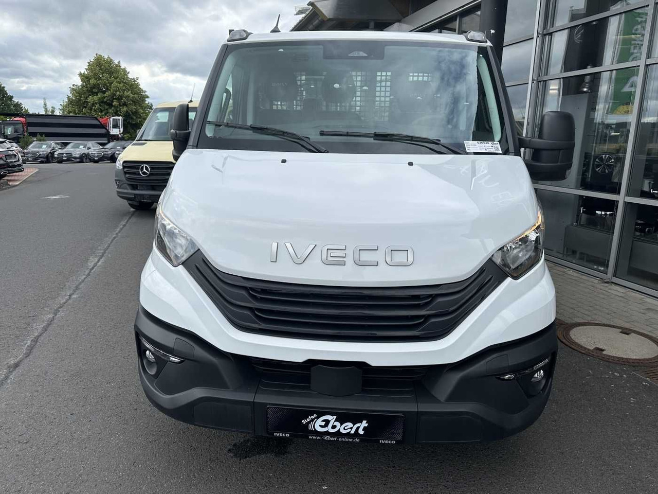 Iveco Daily 35S16 A8 Pritsche *R3.450mm*AHK* - Flatbed van: picture 2 Iveco Daily 35S16 A8 Pritsche *R3.450mm*AHK* - Flatbed van: picture 2