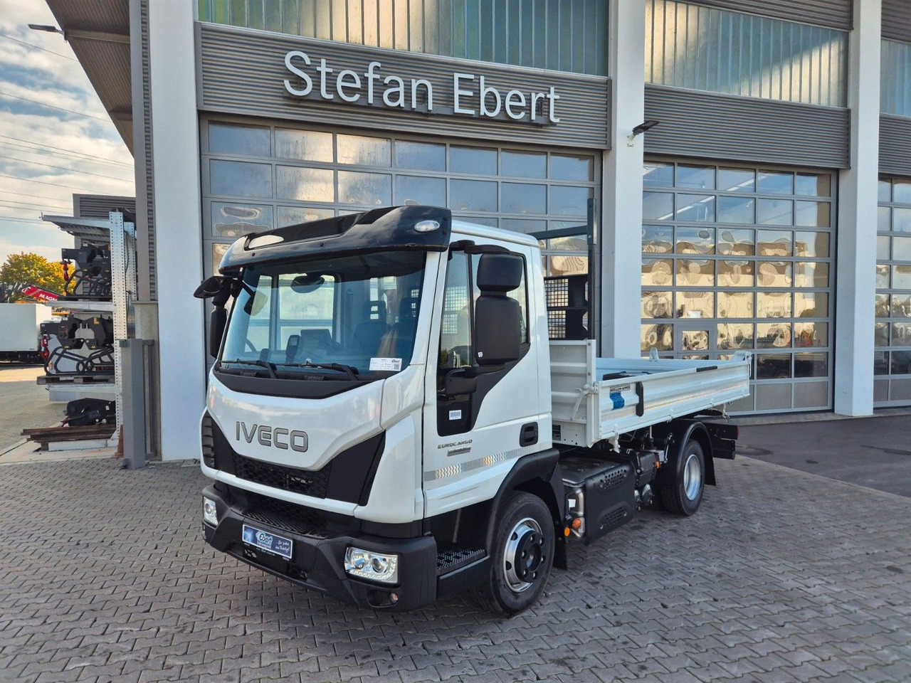 Iveco Eurocargo ML80E21 Meiller 2x AHK 3 Sitze - Tipper: picture 3 Iveco Eurocargo ML80E21 Meiller 2x AHK 3 Sitze - Tipper: picture 3