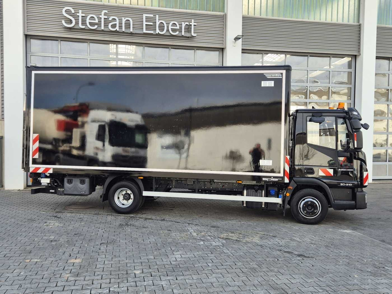 Iveco Eurocargo ML80E21/P LBW Bär 1.500kg 2x AHK - Box van: picture 5 Iveco Eurocargo ML80E21/P LBW Bär 1.500kg 2x AHK - Box van: picture 5
