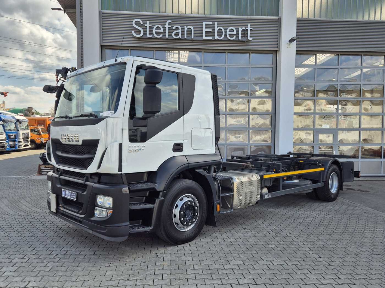 Iveco Stralis AT190S31/P BDF Klima Standh. AHK Bett - Container transporter/ Swap body truck: picture 1 Iveco Stralis AT190S31/P BDF Klima Standh. AHK Bett - Container transporter/ Swap body truck: picture 1