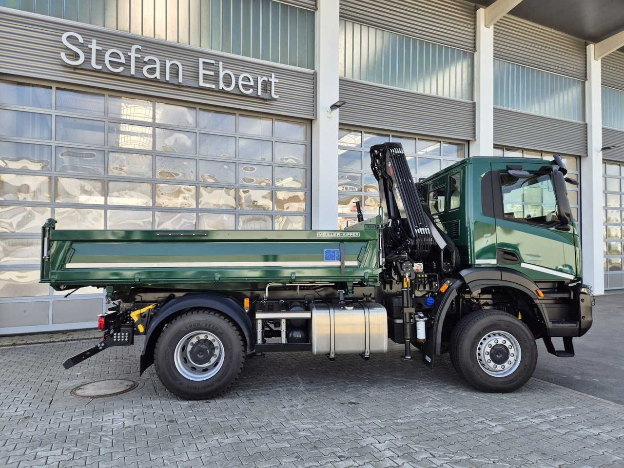 Iveco T-Way AD190T36W/P 4x4 HIAB X-HIDUO 118E-3 Funk - Tipper, Crane truck: picture 5 Iveco T-Way AD190T36W/P 4x4 HIAB X-HIDUO 118E-3 Funk - Tipper, Crane truck: picture 5
