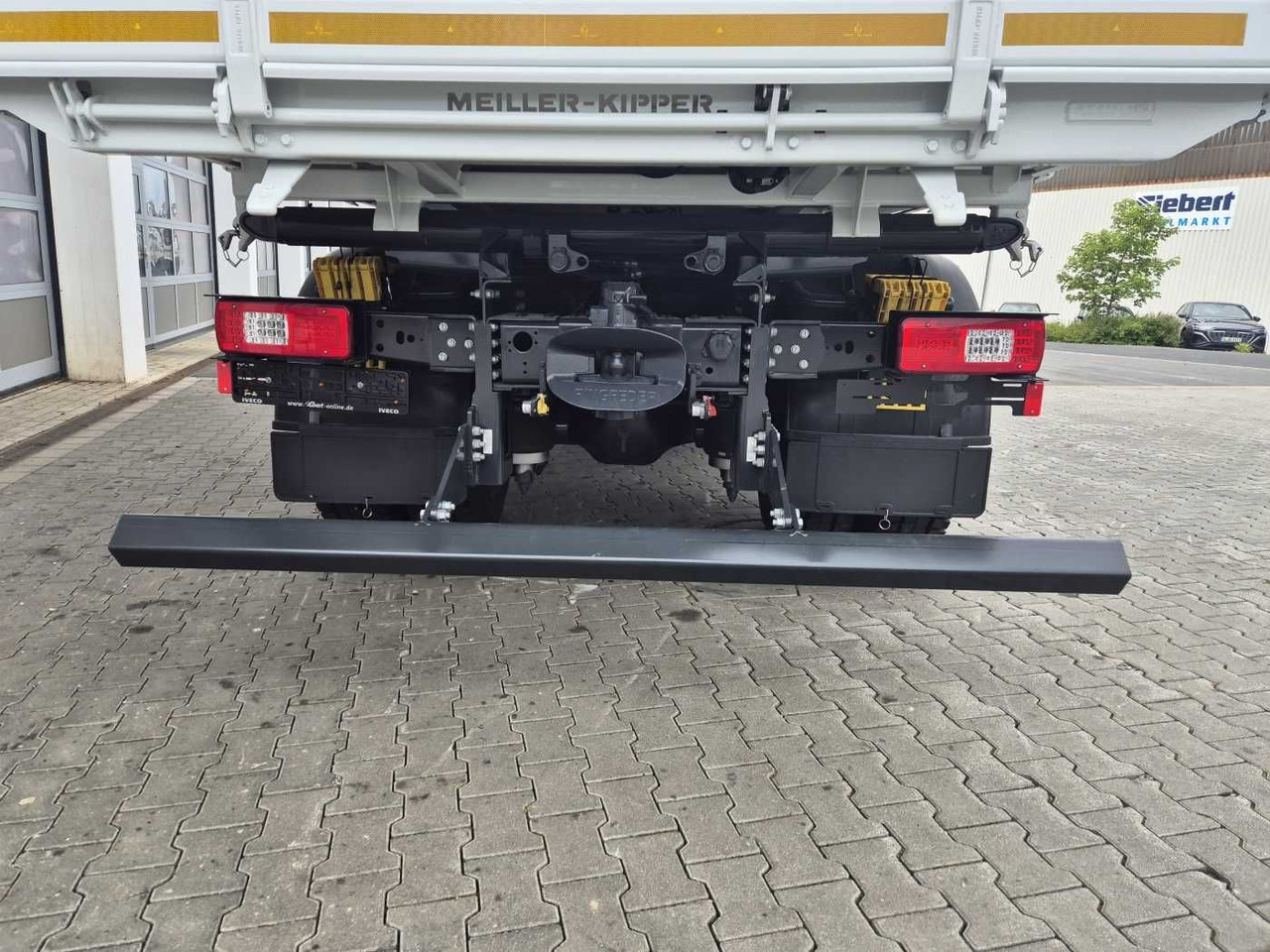 Tipper, Crane truck Iveco X-Way AD200X42/P HR OFF Hiab X-HIDUO 118E-3 Funk: picture 9