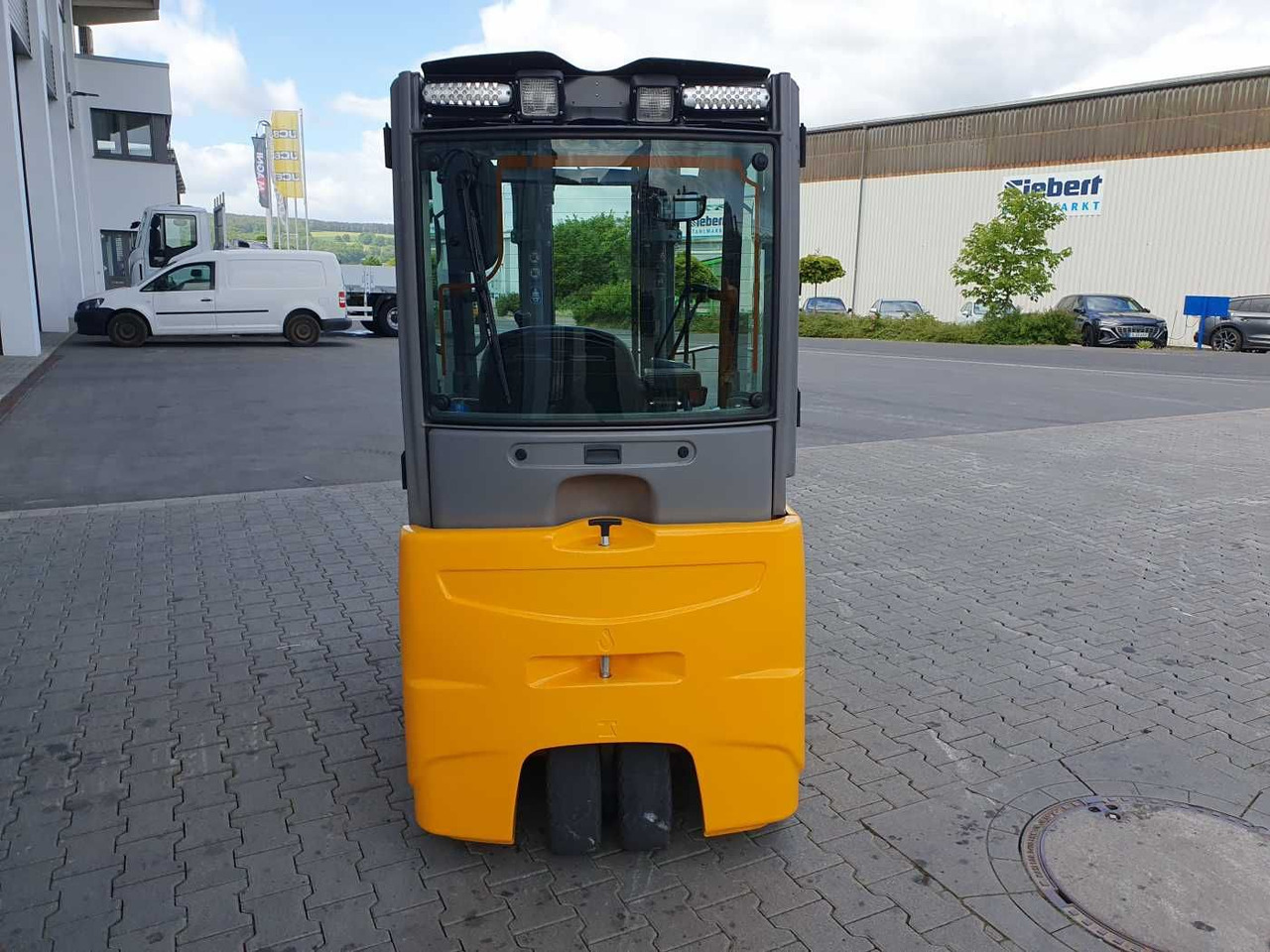 Jungheinrich EFG 215 / Triplex: 4.25m! / SS / 2.472h! / 2020 - Electric forklift: picture 5 Jungheinrich EFG 215 / Triplex: 4.25m! / SS / 2.472h! / 2020 - Electric forklift: picture 5