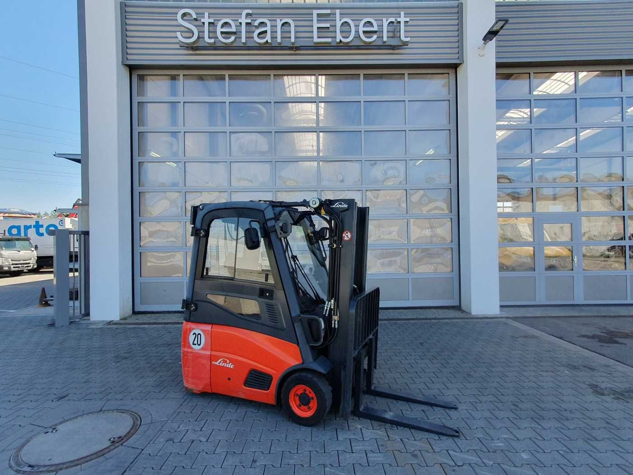 Linde H14 - 01 / Duplex: 4.10m! / SS / nur 1.140h - Electric forklift: picture 1 Linde H14 - 01 / Duplex: 4.10m! / SS / nur 1.140h - Electric forklift: picture 1