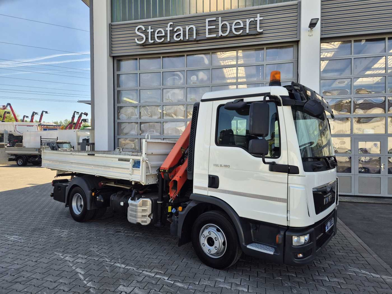 MAN TGL 8.180 4x2 BB Kipper Kran Palfinger PK 7001 K - Tipper van: picture 5 MAN TGL 8.180 4x2 BB Kipper Kran Palfinger PK 7001 K - Tipper van: picture 5