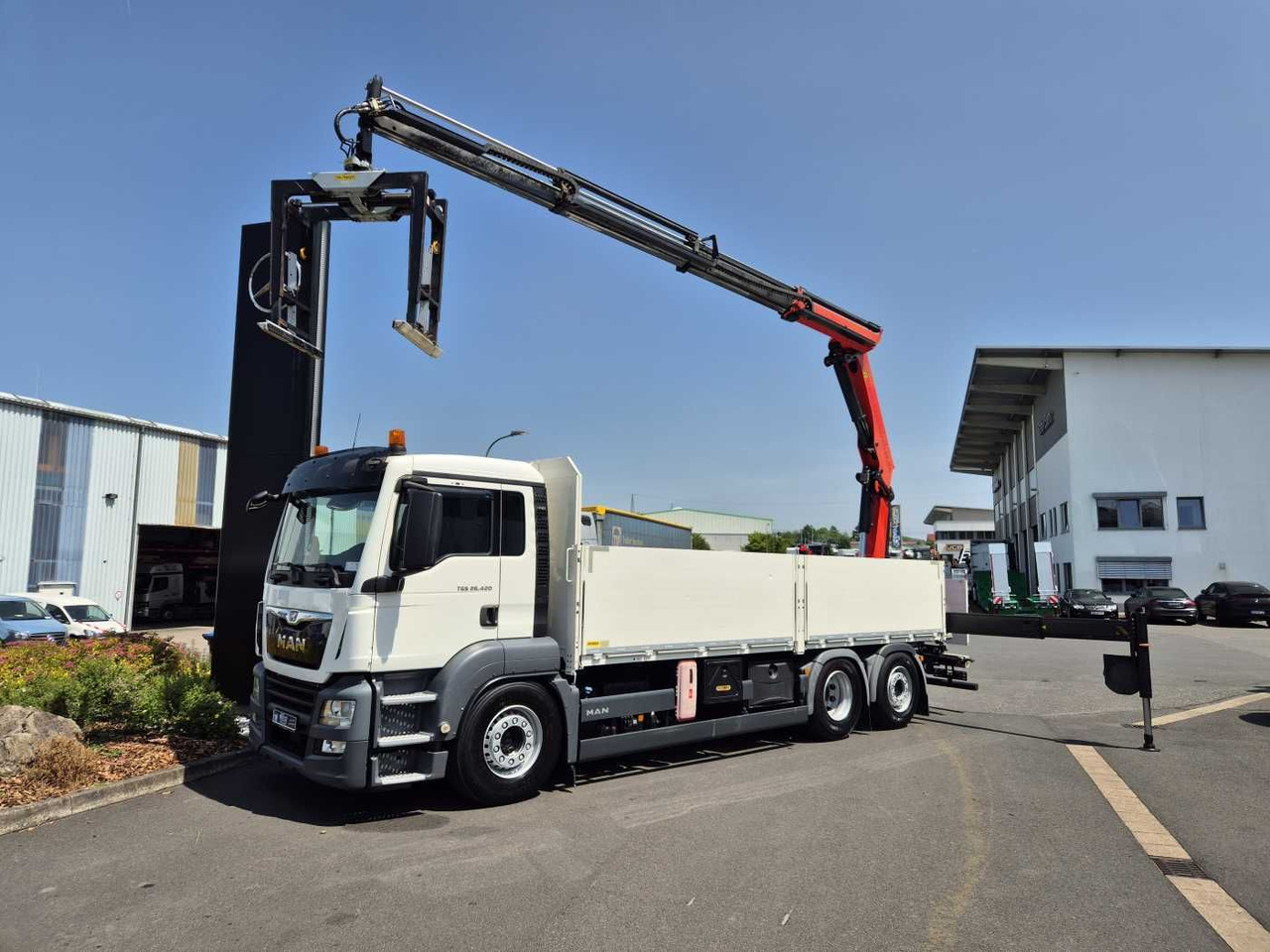 MAN TGS 26.420 6x2-4 LL Palfinger PK 22002-EH B Funk - Crane truck: picture 1 MAN TGS 26.420 6x2-4 LL Palfinger PK 22002-EH B Funk - Crane truck: picture 1