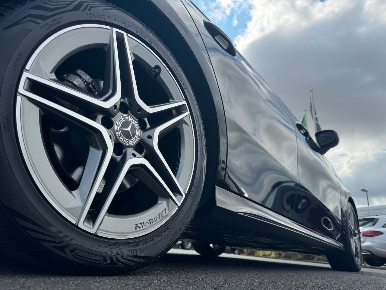 Mercedes-Benz A 200 Limo AMG+Ambiente+RKamera+Keyless+uvm. - Sedan: picture 5 Mercedes-Benz A 200 Limo AMG+Ambiente+RKamera+Keyless+uvm. - Sedan: picture 5