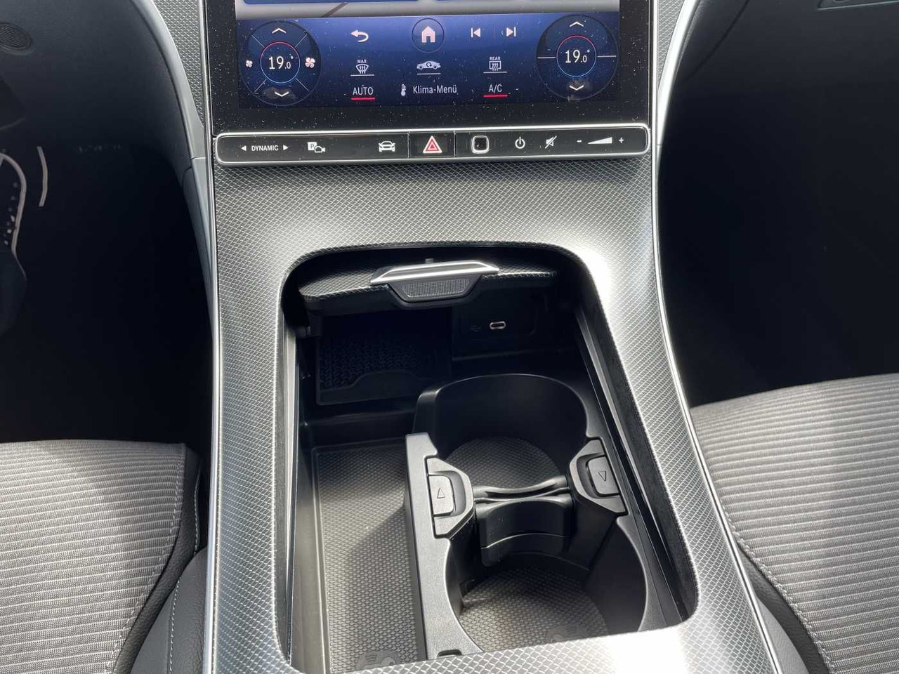 Leasing of  Mercedes-Benz C 180 9G Avantgarde Memory+Distr+ 360°+Keyless+L Mercedes-Benz C 180 9G Avantgarde Memory+Distr+ 360°+Keyless+L: picture 15
