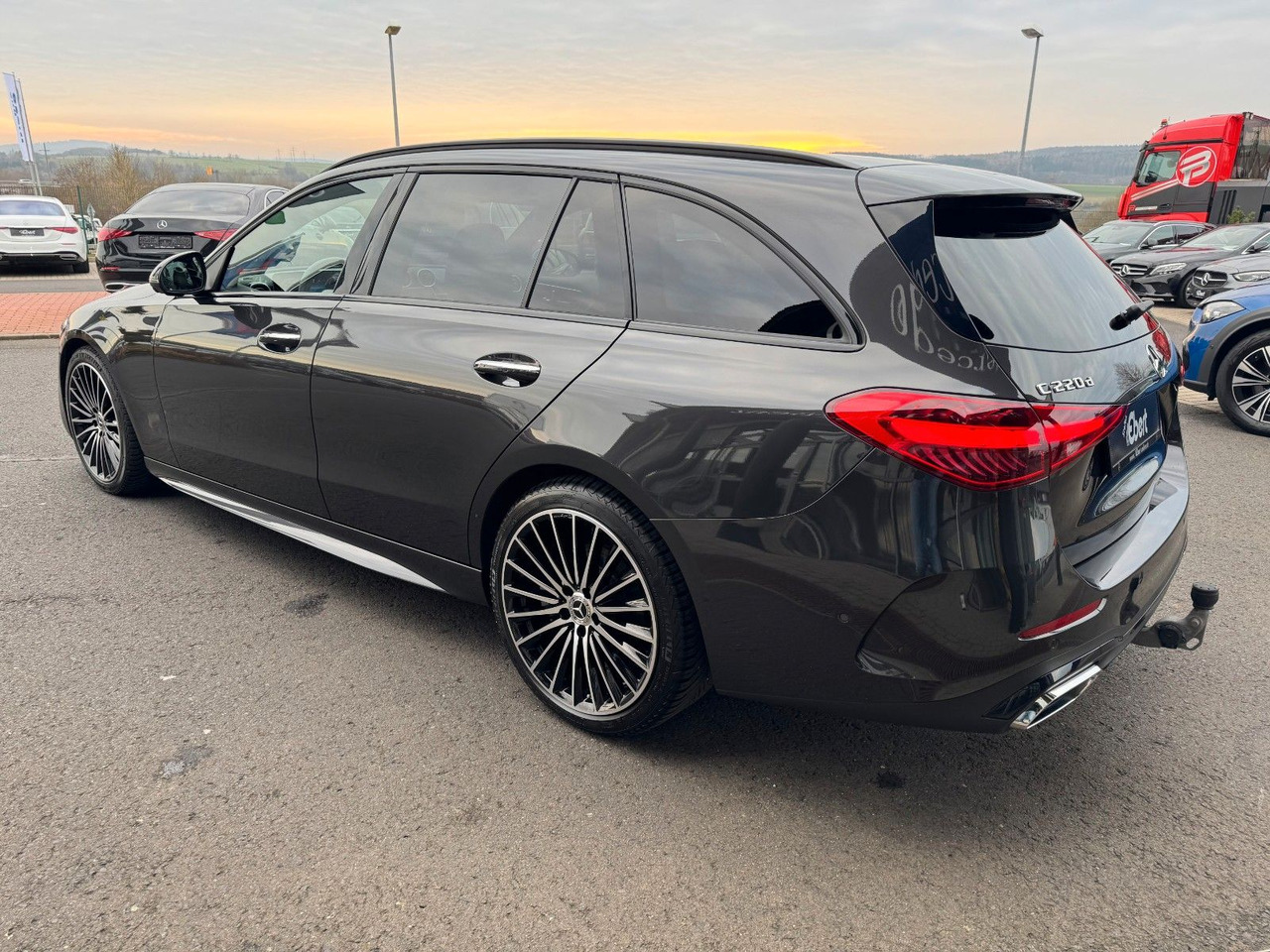 Mercedes-Benz C 220d T AMG Digital+AHK+Pano+Memory+360°+SKLIMA - Estate car: picture 3 Mercedes-Benz C 220d T AMG Digital+AHK+Pano+Memory+360°+SKLIMA - Estate car: picture 3