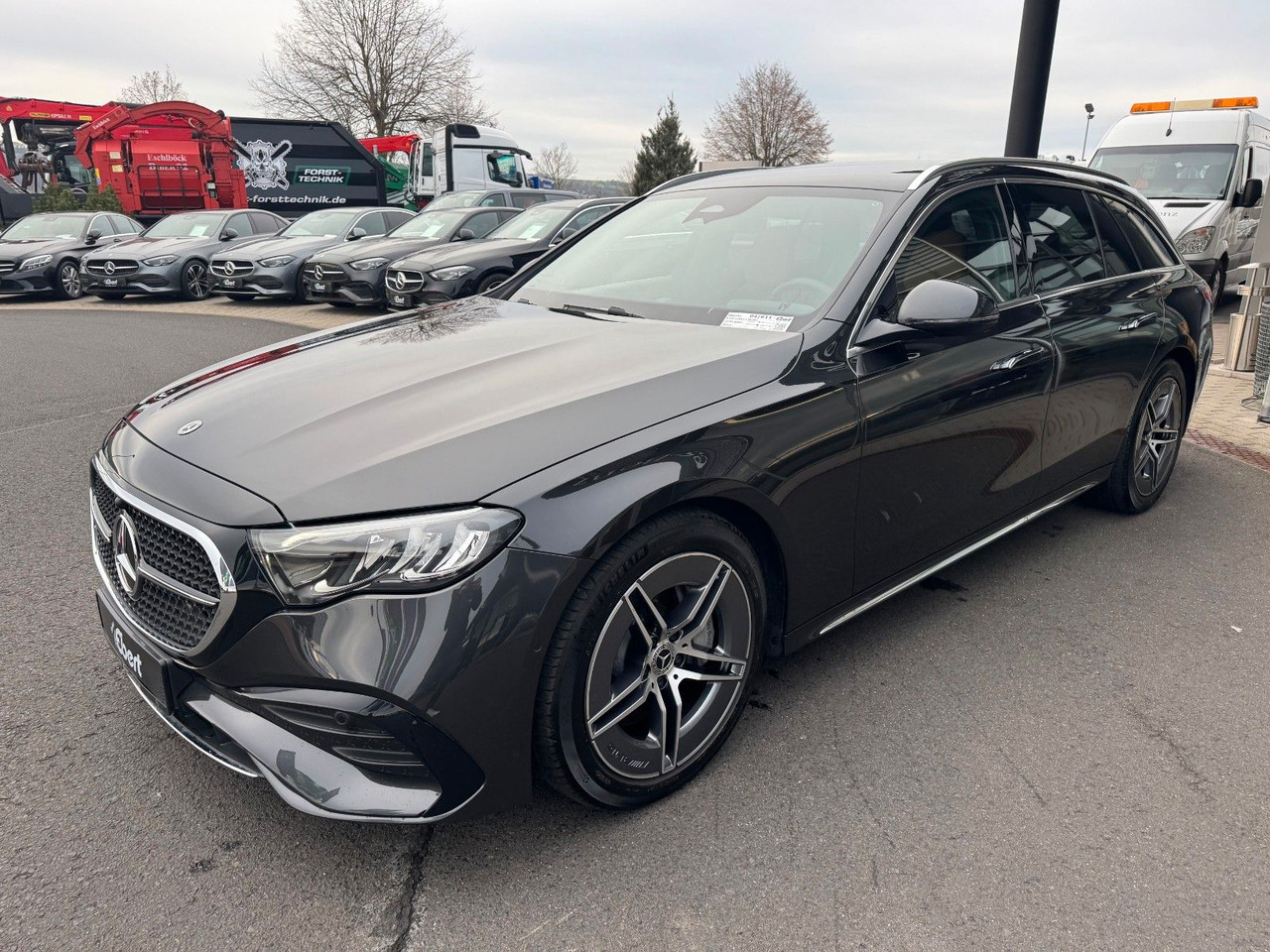 Mercedes-Benz E 220d T AMG+Hyperscreen+Leder+AHK+DistrPro+STH - Estate car: picture 3 Mercedes-Benz E 220d T AMG+Hyperscreen+Leder+AHK+DistrPro+STH - Estate car: picture 3
