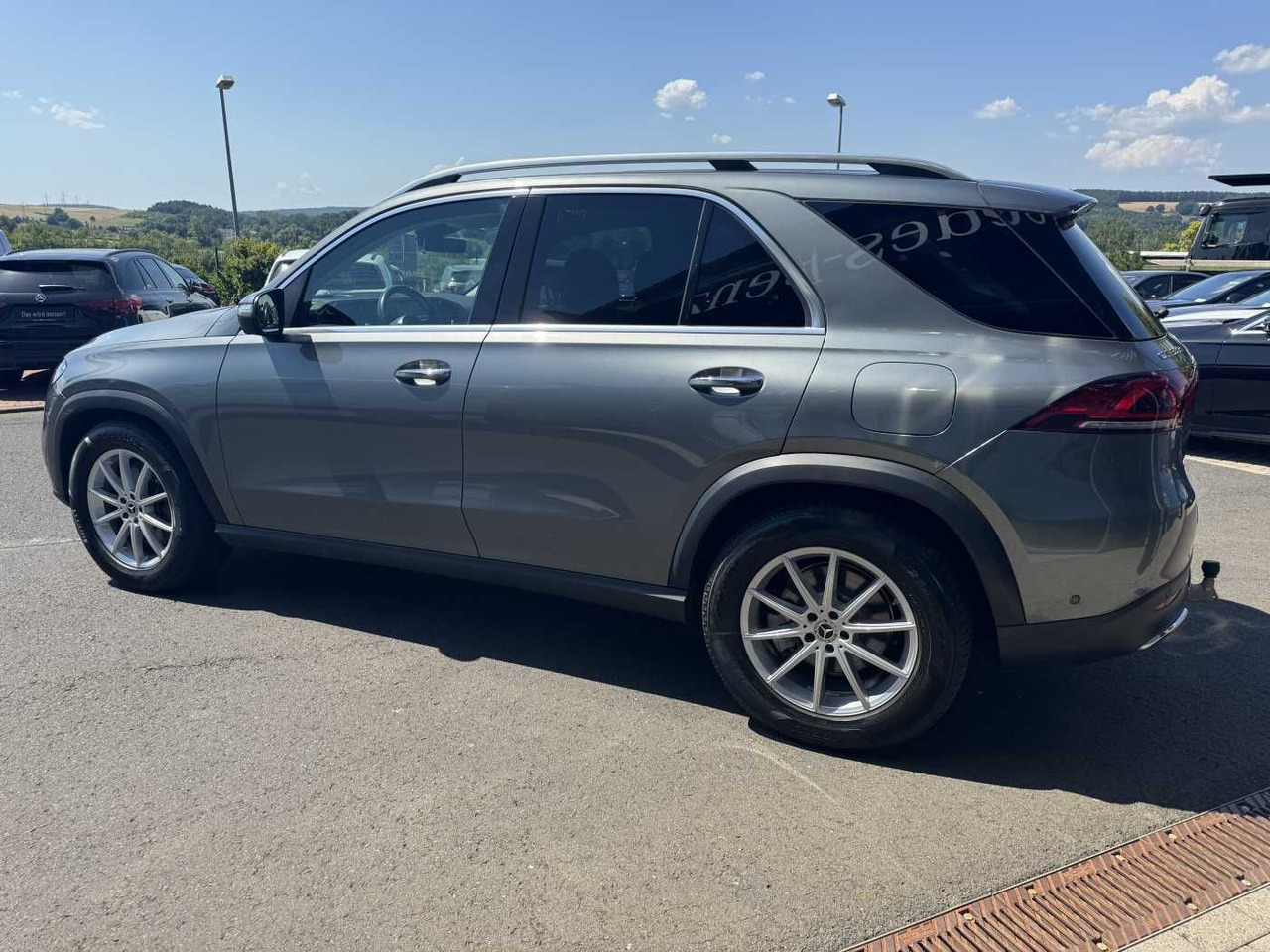 Mercedes-Benz GLE 350de 4M AMG+AHK+DistrPlus+HUD+360 - SUV: picture 3 Mercedes-Benz GLE 350de 4M AMG+AHK+DistrPlus+HUD+360 - SUV: picture 3