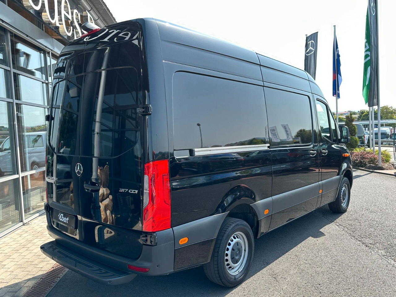 Mercedes-Benz Sprinter 317 CDI 3665 Klima 360 Schwing SHZ - Panel van: picture 4 Mercedes-Benz Sprinter 317 CDI 3665 Klima 360 Schwing SHZ - Panel van: picture 4