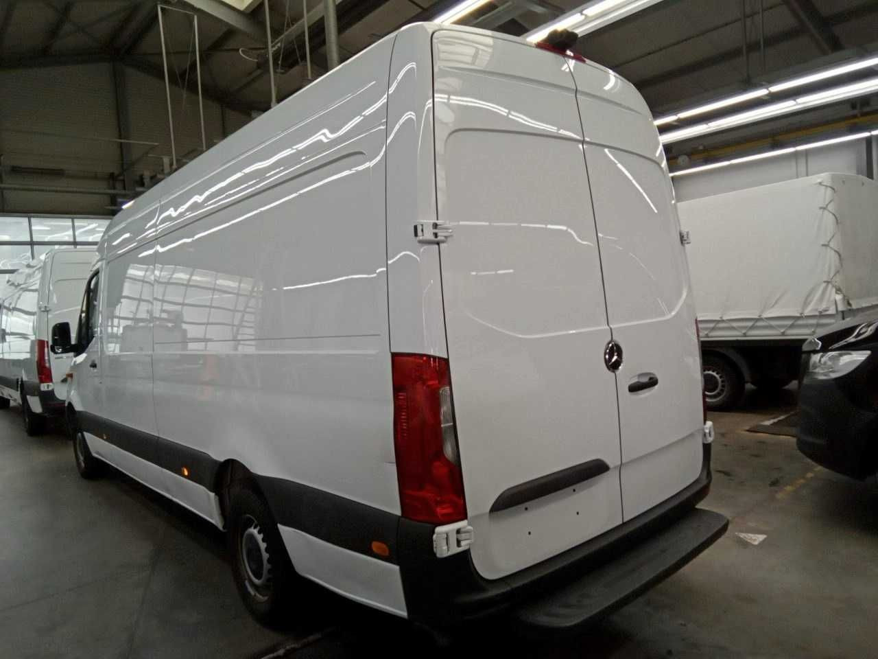 Mercedes-Benz Sprinter 317 CDI 4325 Klima 360 Schwing MBUX SHZ - Panel van: picture 2 Mercedes-Benz Sprinter 317 CDI 4325 Klima 360 Schwing MBUX SHZ - Panel van: picture 2
