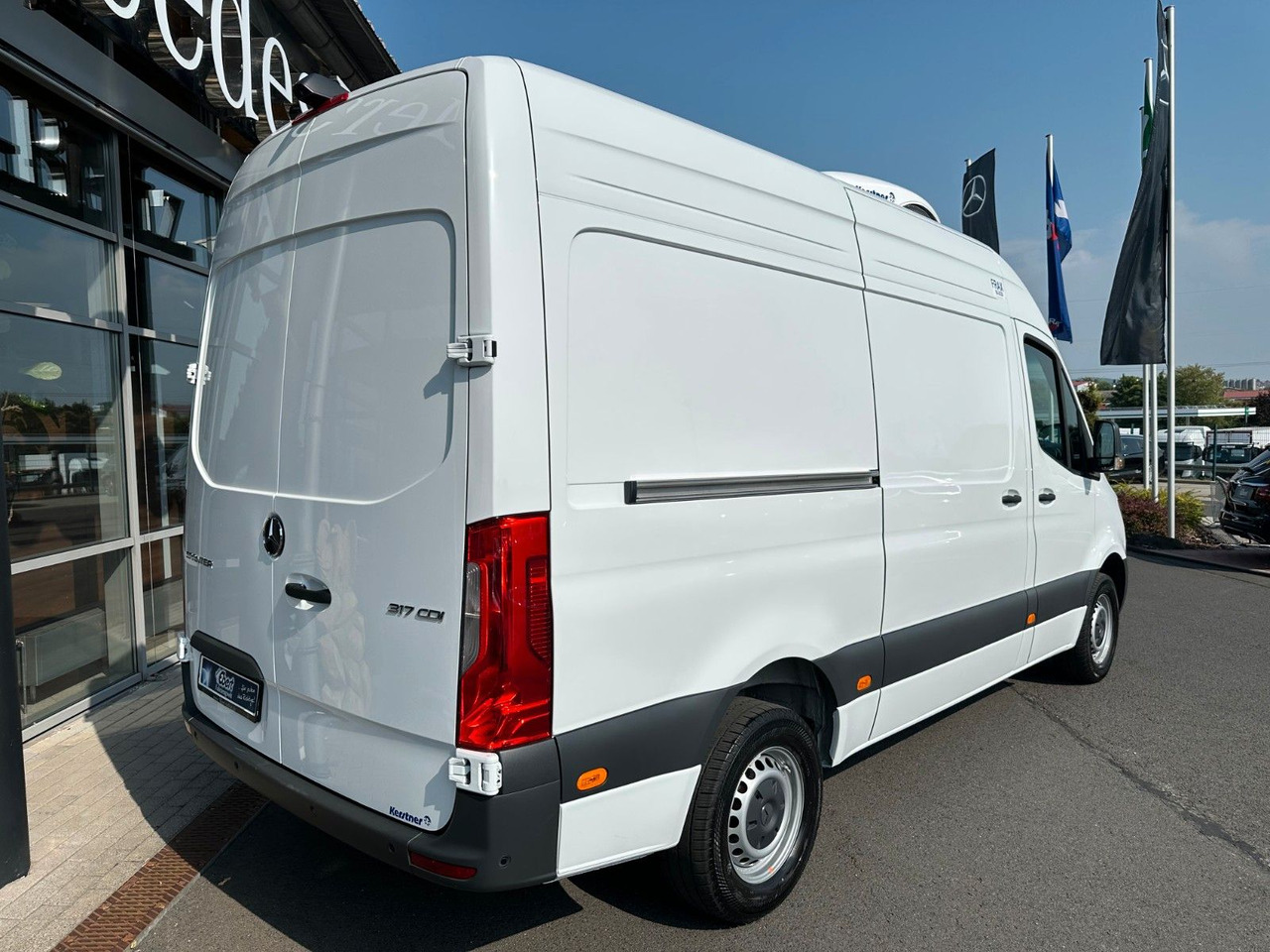 Mercedes-Benz Sprinter 317 CDI Frischdienst Fahr-/Standkühlung - Refrigerated van: picture 4 Mercedes-Benz Sprinter 317 CDI Frischdienst Fahr-/Standkühlung - Refrigerated van: picture 4