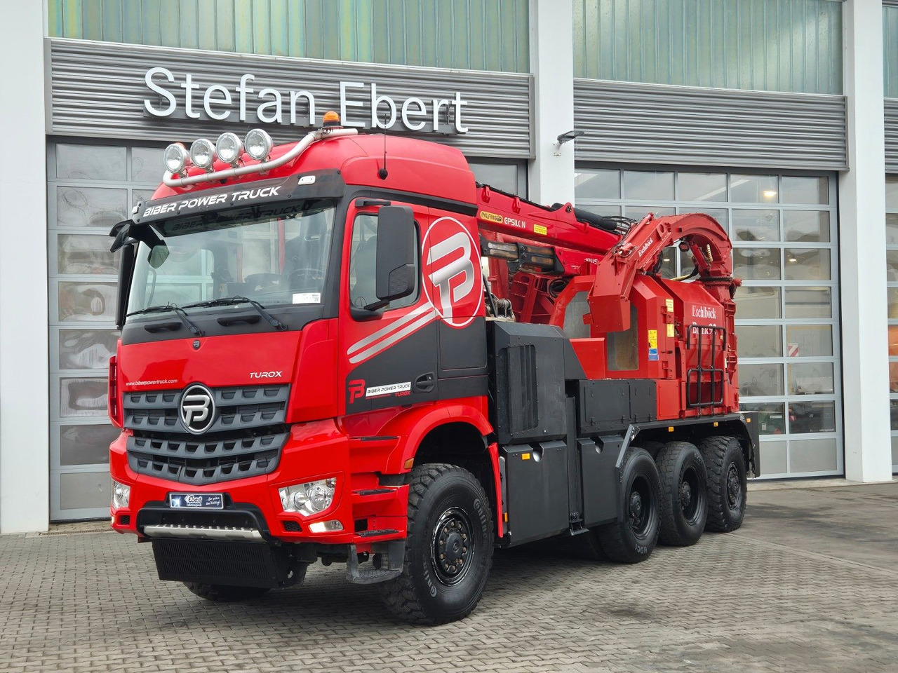 Mercedes-Benz TUROX 8x8 Eschlböck Biber 92 Holzhacker / 1.512h - Crane truck: picture 4 Mercedes-Benz TUROX 8x8 Eschlböck Biber 92 Holzhacker / 1.512h - Crane truck: picture 4