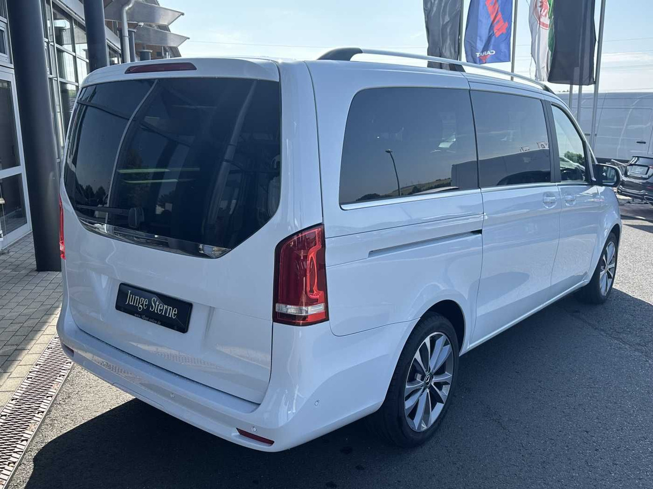 Mercedes-Benz V 300 d AVA ED 6Sitze Burmester 360Kamera el Tür - Passenger van: picture 4 Mercedes-Benz V 300 d AVA ED 6Sitze Burmester 360Kamera el Tür - Passenger van: picture 4