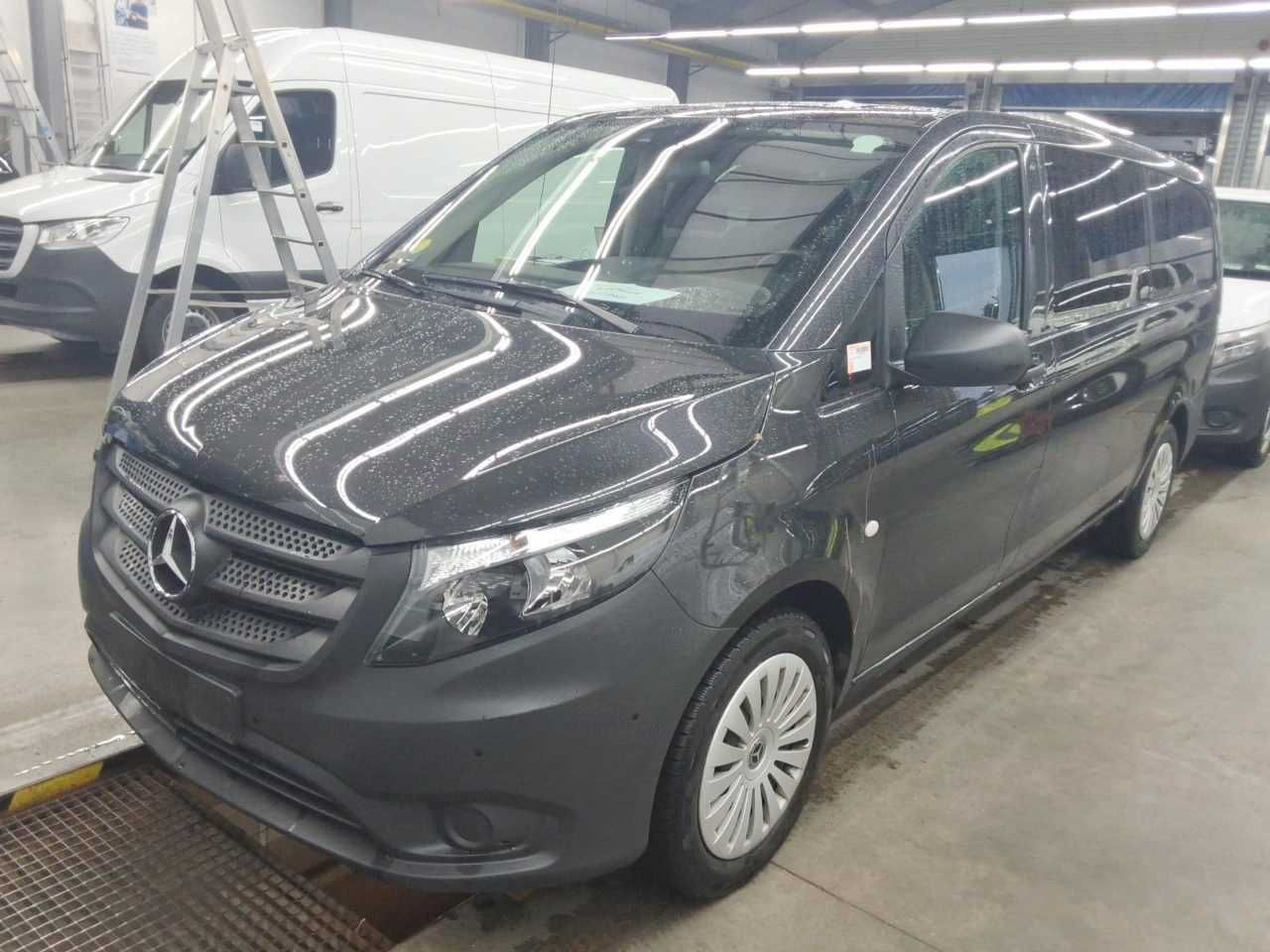 Mercedes-Benz Vito 116 CDI Tourer 2xKlima AHK Kamera Audio40 - Passenger van: picture 1 Mercedes-Benz Vito 116 CDI Tourer 2xKlima AHK Kamera Audio40 - Passenger van: picture 1