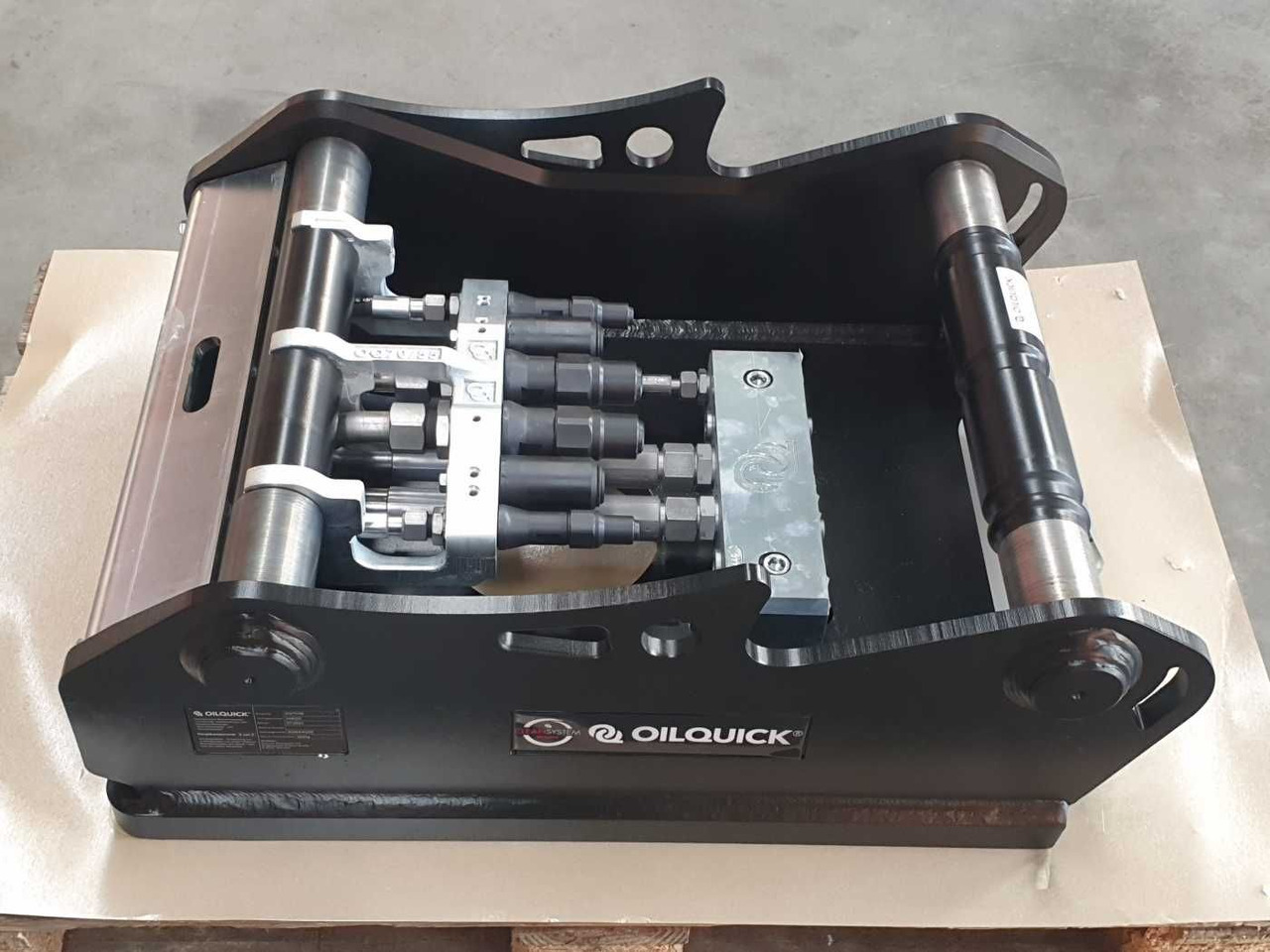 OilQuick OQ70/55 Adapterplatte für Westtech NEU - Quick coupler: picture 5 OilQuick OQ70/55 Adapterplatte für Westtech NEU - Quick coupler: picture 5