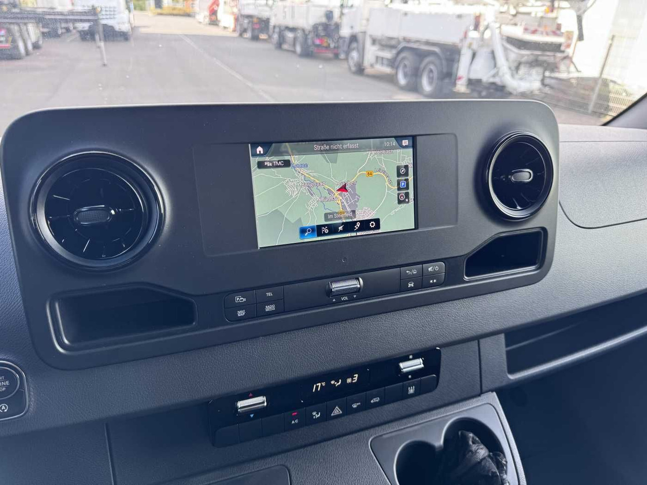 Leasing of  Mercedes-Benz Sprinter 517 CDI Mixto, Klima, AHK, 6 Sitzplätze Mercedes-Benz Sprinter 517 CDI Mixto, Klima, AHK, 6 Sitzplätze: picture 8