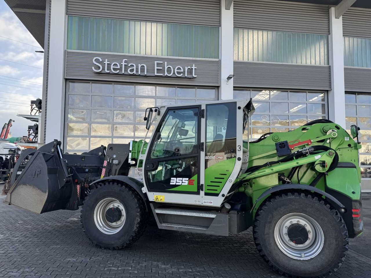 Sennebogen 355 E / Greifschaufel / nur 998h! - Wheel loader: picture 4 Sennebogen 355 E / Greifschaufel / nur 998h! - Wheel loader: picture 4