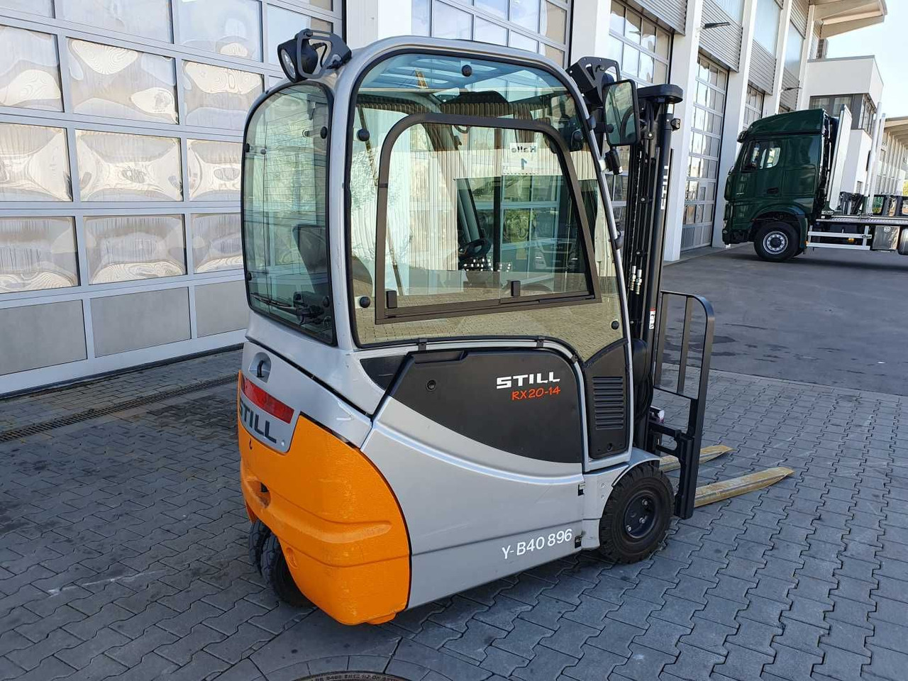 Still RX20-14 / 2022 / Triplex: 4.60m! / 502h / SS - Electric forklift: picture 3 Still RX20-14 / 2022 / Triplex: 4.60m! / 502h / SS - Electric forklift: picture 3