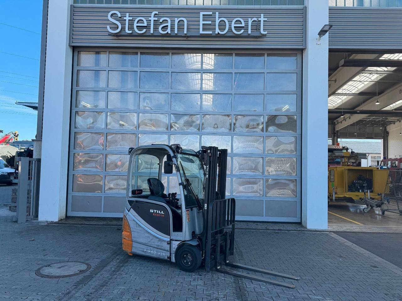 Still RX20-14 / Triplex: 4.60m! / nur 2.438h! / SS - Electric forklift: picture 1 Still RX20-14 / Triplex: 4.60m! / nur 2.438h! / SS - Electric forklift: picture 1