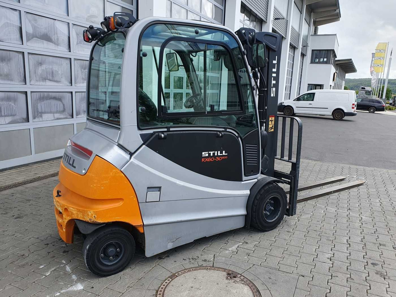 Still RX60-30L/600 - Triplex: 4.6m / SS / 9.311h - Electric forklift: picture 4 Still RX60-30L/600 - Triplex: 4.6m / SS / 9.311h - Electric forklift: picture 4