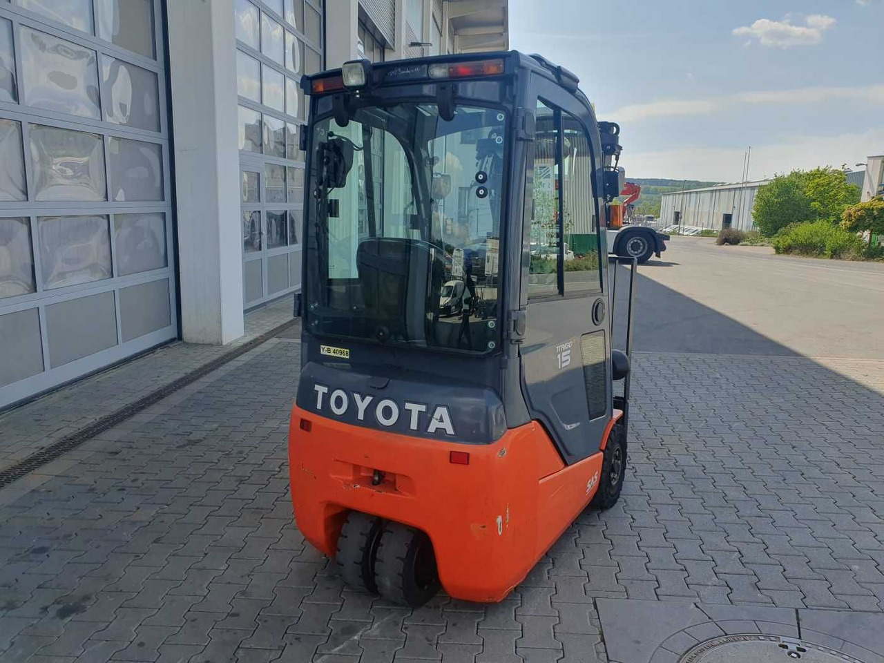 Toyota 8FBET15 / Triplex: 4.30m / nur 3.412h! / 2022 - Electric forklift: picture 4 Toyota 8FBET15 / Triplex: 4.30m / nur 3.412h! / 2022 - Electric forklift: picture 4
