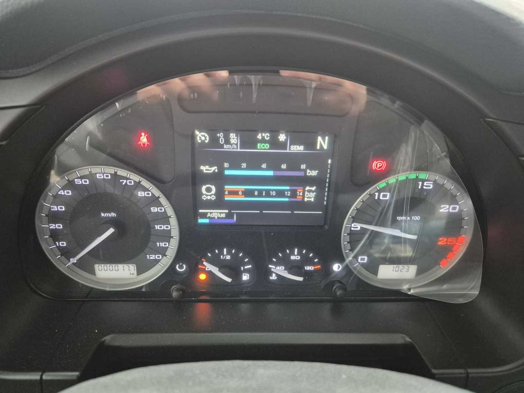 New Tractor unit Iveco X-Way AS440X57TZ/P ON+ 6x4 Intarder 2xBett Iveco X-Way AS440X57TZ/P ON+ 6x4 Intarder 2xBett: picture 15