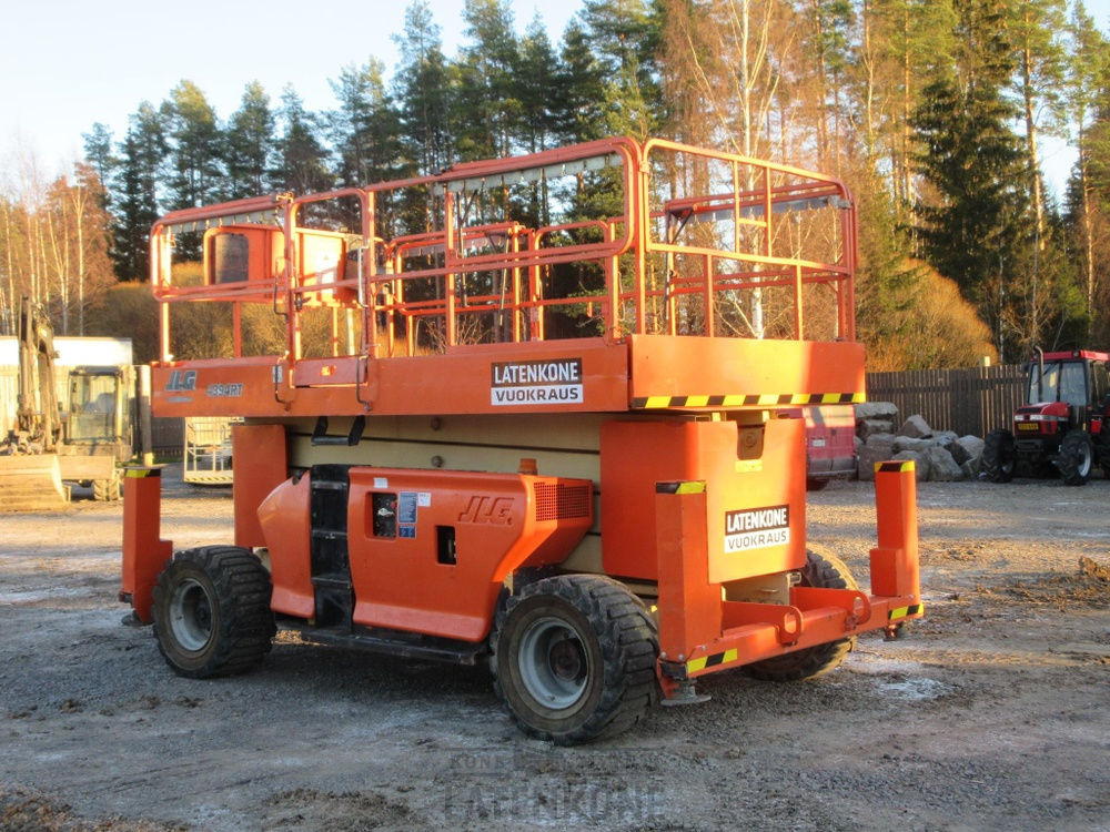 JLG 4394RT 4x4 Saksilava - Scissor lift: picture 2 JLG 4394RT 4x4 Saksilava - Scissor lift: picture 2