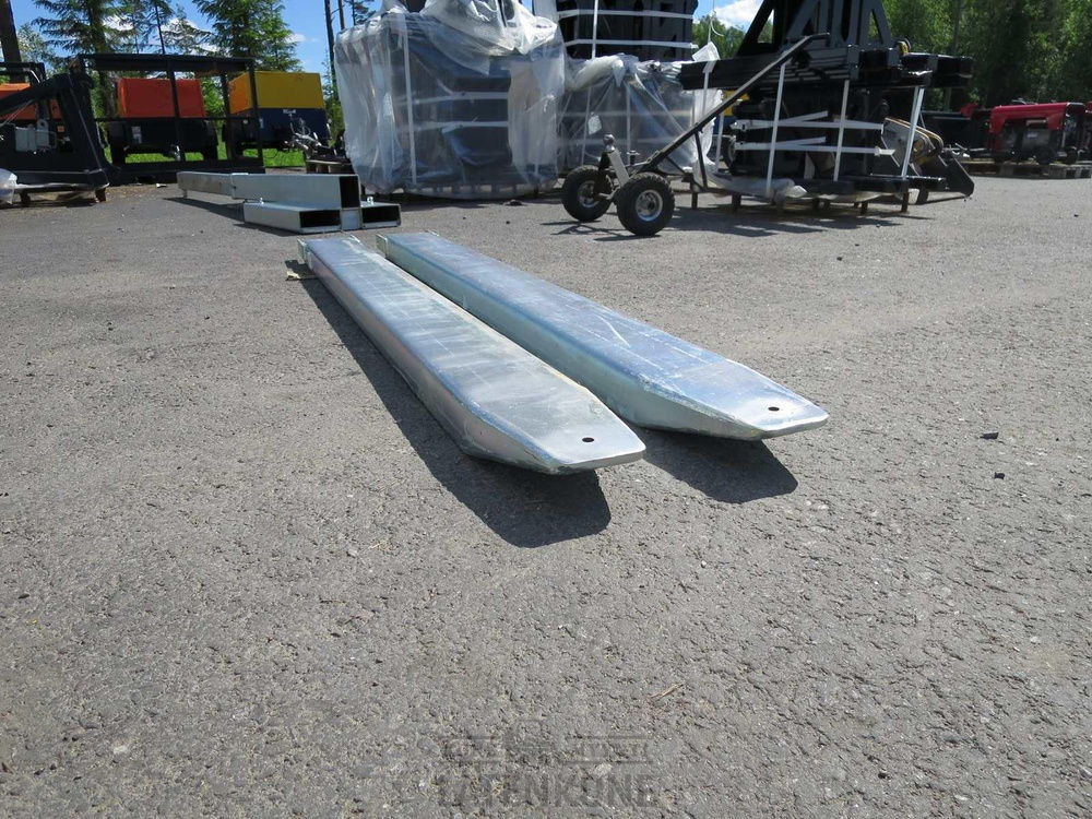 Laten Jatkopiikit 155x60mm 2100mm - Forks for Construction machinery: picture 1 Laten Jatkopiikit 155x60mm 2100mm - Forks for Construction machinery: picture 1