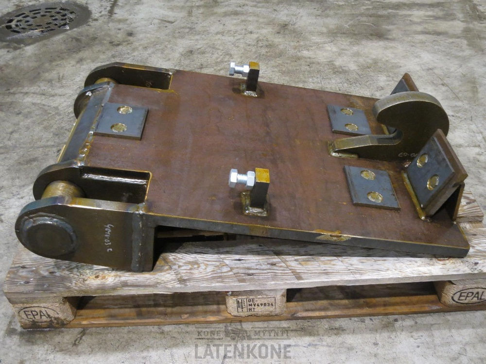 Laten Vastalevy NTP40 - Quick coupler for Construction machinery: picture 4 Laten Vastalevy NTP40 - Quick coupler for Construction machinery: picture 4