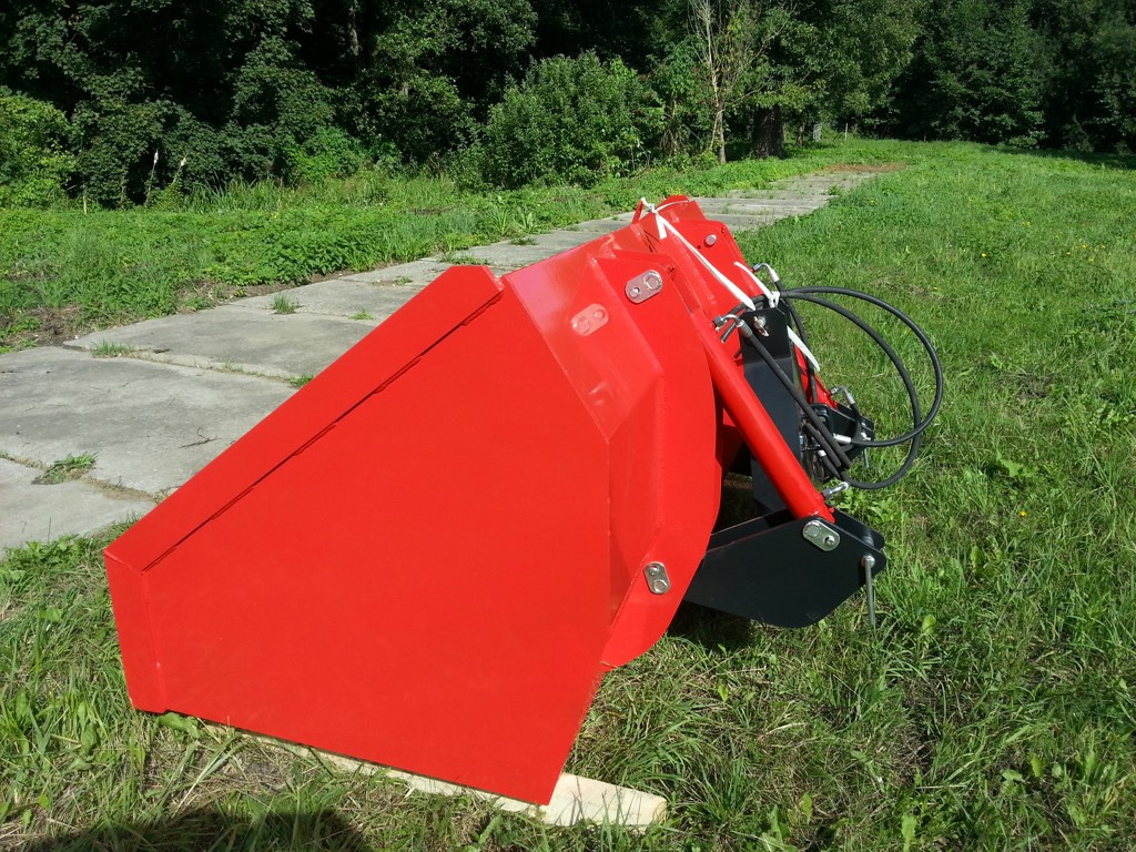 Agromet bucket with hydraulics ŁH-2500 for tractor - Loader bucket for Agricultural machinery: picture 1 Agromet bucket with hydraulics ŁH-2500 for tractor - Loader bucket for Agricultural machinery: picture 1