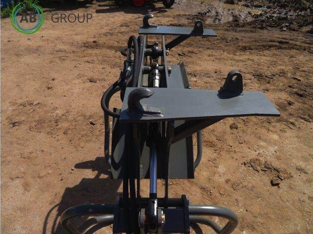 POMAROL chwytak do bel - Attachment for Agricultural machinery: picture 2 POMAROL chwytak do bel - Attachment for Agricultural machinery: picture 2