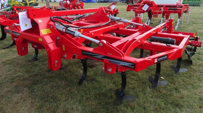Awemak hydraulic foldable no-till cultivator Matador M42, 4.2 m - Cultivator: picture 1 Awemak hydraulic foldable no-till cultivator Matador M42, 4.2 m - Cultivator: picture 1
