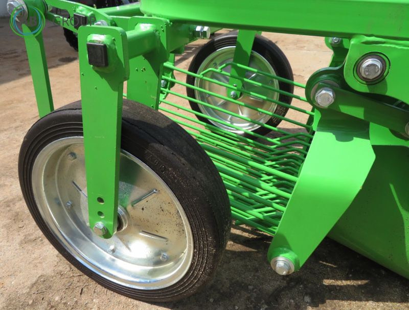 Bomet Ursa Z655/1 vibrating potato digger with rear discharge – available immediately - Potato harvester: picture 4 Bomet Ursa Z655/1 vibrating potato digger with rear discharge – available immediately - Potato harvester: picture 4