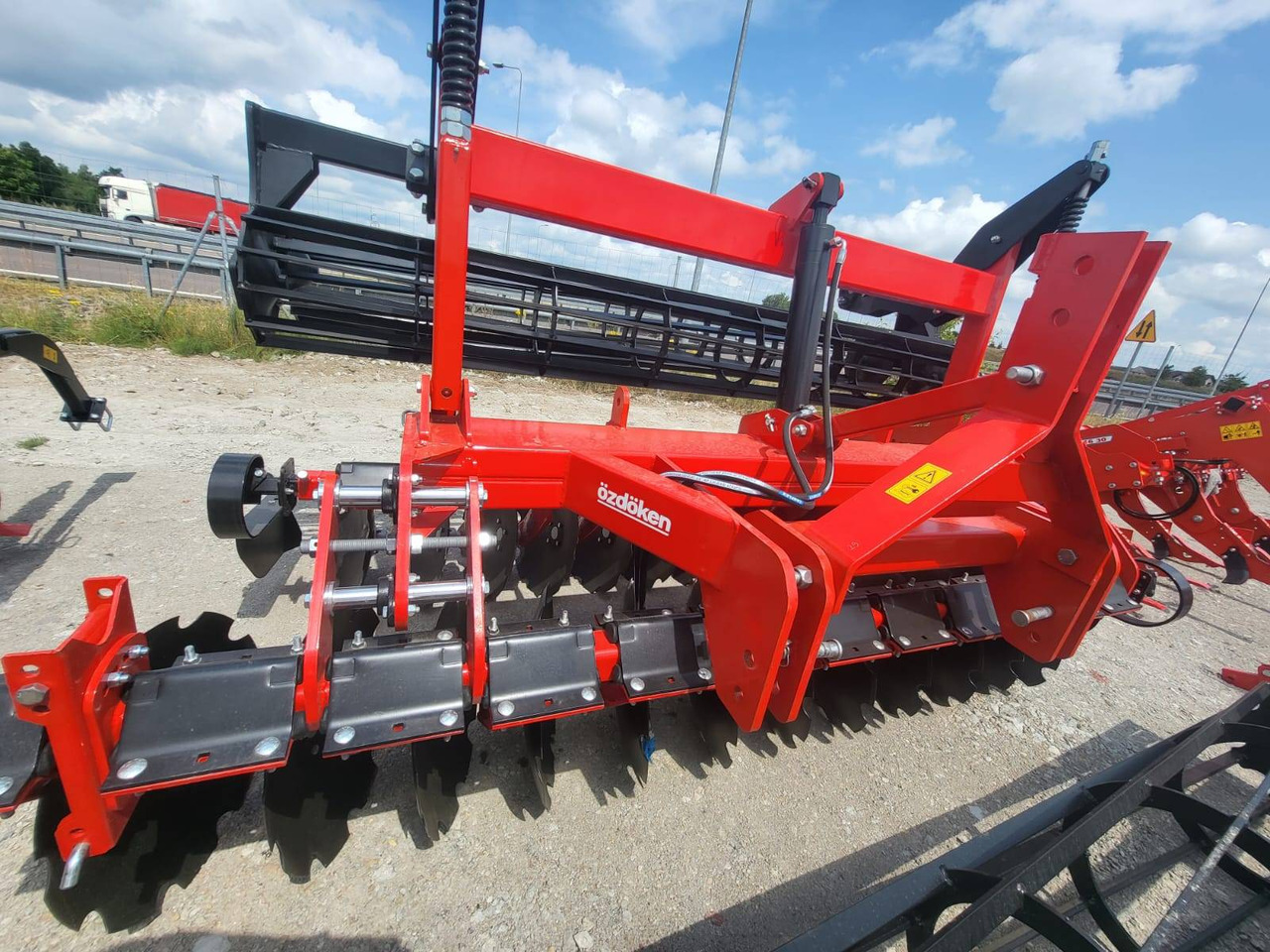 Ozdoken Evodisc 300 disc harrow with double string roller - on stock - Disc harrow: picture 2 Ozdoken Evodisc 300 disc harrow with double string roller - on stock - Disc harrow: picture 2