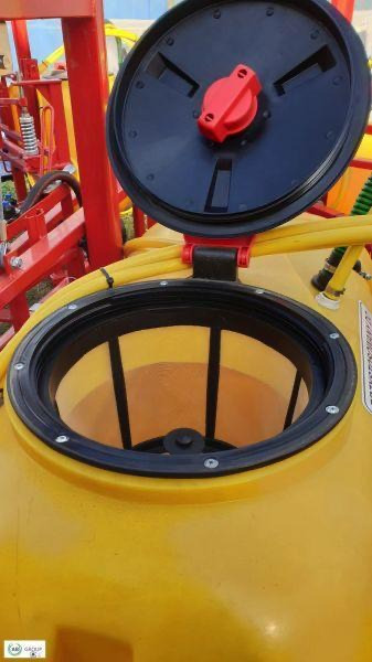 Tad-Len mounted field sprayer TL 206 - Tractor mounted sprayer: picture 3 Tad-Len mounted field sprayer TL 206 - Tractor mounted sprayer: picture 3
